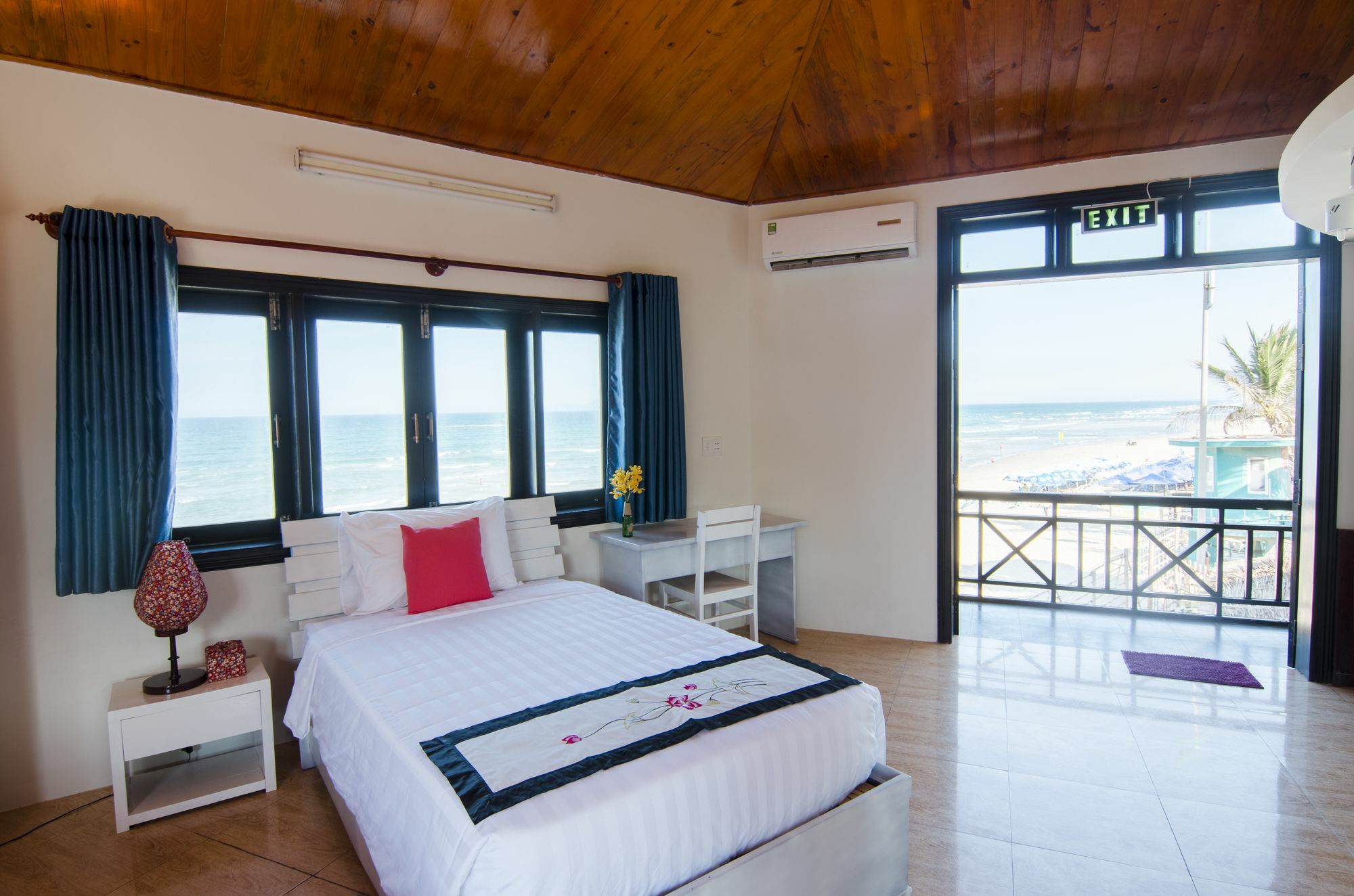 Danabeach Villas Da Nang Exterior photo